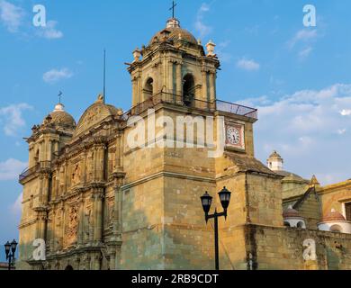 Cathédrale métropolitaine d'Oaxaca au coucher du soleil, état d'Oaxaca, Mexique. Banque D'Images