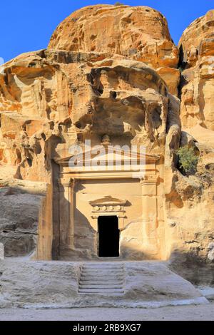 Vue du Triclinium à Little Petra, Jordanie, Moyen-Orient Banque D'Images