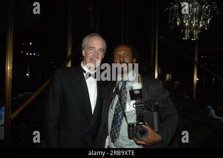 Gala de collecte de fonds pour l'African American Experience Fund (AAEF) de la National Park Foundation à la Rainbow Room du Rockefeller Center, New York City, New York, où le secrétaire Dirk Kempthorne a rejoint les anciens États-Unis Andrew Young, ambassadeur auprès des Nations Unies et leader des droits civiques, Ernest Green, ancien secrétaire adjoint au travail et pionnier de l’intégration scolaire de Little Rock, Ingrid Saunders Jones, vice-présidente de Coca-Cola Company, Gwen Ifill, correspondante de la télévision publique et modératrice, Et le président du conseil d'administration de l'AAEF, Robert Harris, parmi les dignitaires présents Banque D'Images