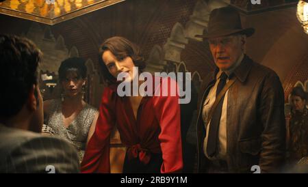 Indiana Jones et le cadran de Destiny Harrison Ford et Phoebe Waller-Bridge Banque D'Images