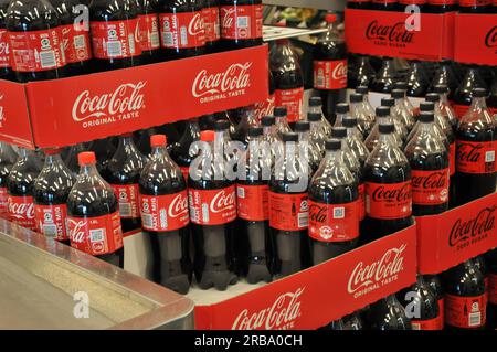 08 juillet 2023/Free Diet coca cola disttirbution forsuger fere tase for promotiondanish captal Copenhague Danemark. (Photo.Francis Joseph Dean/Dean Pictures) Banque D'Images