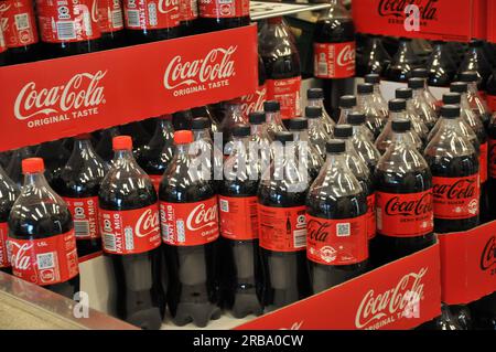 08 juillet 2023/Free Diet coca cola disttirbution forsuger fere tase for promotiondanish captal Copenhague Danemark. (Photo.Francis Joseph Dean/Dean Pictures) Banque D'Images