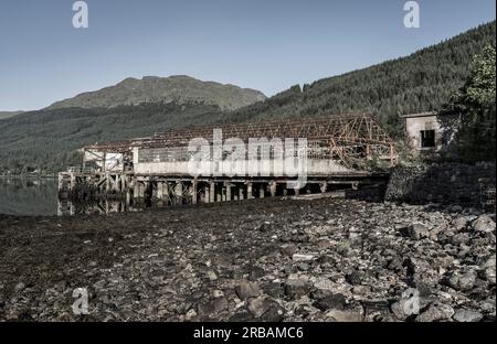 ruines de la longue portée de torpilles du loch Banque D'Images