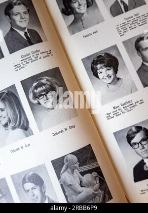 Vintage 1970 High School Yearbook, États-Unis Banque D'Images