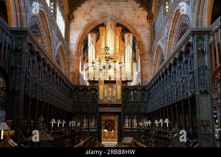 Vue intérieure, stalles de chœur, orgue, cathédrale de Manchester, Noma, Manchester, Angleterre, Grande-Bretagne Banque D'Images