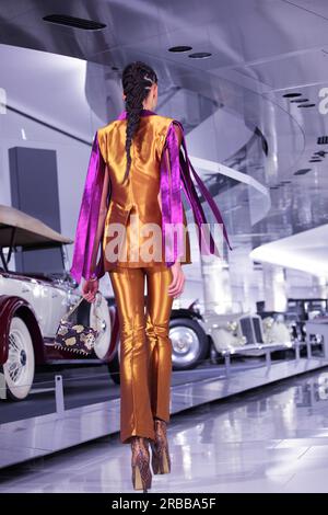 Défilé Collini Milano 1937 au MCFW 2023. Semaine de la mode Monte-Carlo Banque D'Images