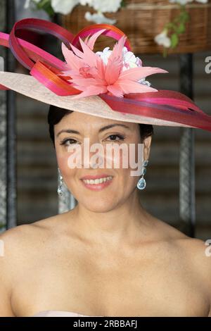 Autun, France. 08 juillet 2023. La princesse Yasmine Murat pose après la cérémonie de mariage royal à la cathédrale Saint-Lazare d'Autun, le 8 juillet 2023, France. Photo de David Niviere/ABACAPRESS.COM crédit : Abaca Press/Alamy Live News Banque D'Images