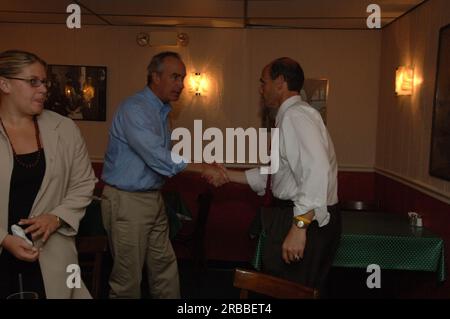 Le secrétaire Dirk Kempthorne et ses collaborateurs en visite dans le Maine, rencontre avec le gouverneur John Baldacci Banque D'Images