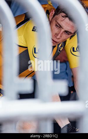 Limoges, France. 08 juillet 2023. Photo de Zac Williams/SWpix.com- 08/07/2023 - Cyclisme - Tour de France 2023 - Etape 8 Libourne à Limoges (200.7km) - Jonas Vingegaard, Jumbo Visma. Crédit : SWpix/Alamy Live News Banque D'Images