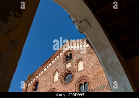 Morimondo, Italie juillet 8 2023 - district de Milan, Lombardie, Italie, Europe, abbaye cistercienne de Morimondo Banque D'Images