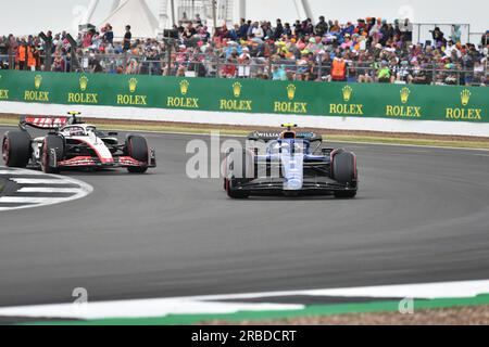 Silverstone, Royaume-Uni. 03 juillet 2022. SILVERSTONE, Angleterre, 08. JUILLET 2023 ; #2, Logan Sargeant, USA, Team Williams F1 FW45, moteur Mercedes, #27, Nico HUELKENBERG, GER, Haas F1 Team, Formule 1, Grand Prix DE F1 BRITANNIQUE sur le circuit Silverstone - formel 1 Grosser Preis von England, 08. Juillet 2023 - frais exigibles image, photo et Copyright © Anthony STANLEY/ATP images (STANLEY Anthony/ATP/SPP) crédit : SPP Sport Press photo. /Alamy Live News Banque D'Images