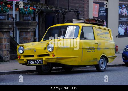 Une réplique de la voiture Del Boys reliant Robin de la série télévisée 'Only Fools and Horse' Banque D'Images