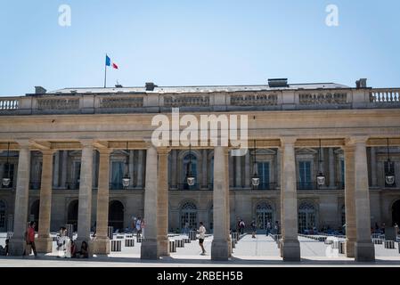 La Cour d'honneur, Palais-Royal, ancien palais royal français situé rue Saint-Honoré dans le 1e arrondissement, Paris, France Banque D'Images