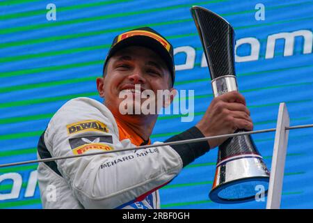 Lando Norris 4 (GBR), McLaren MCL60 podium lors du GRAND PRIX DE GRANDE-BRETAGNE DE FORMULE 1 ARAMCO 2023 au circuit de Silverstone, Silverstone, Royaume-Uni, le 9 juillet 2023 Banque D'Images