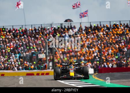 11 PEREZ Sergio (mex), Red Bull Racing RB19, action lors du Grand Prix de Grande-Bretagne de Formule 1 Aramco 2023, 10e manche du Championnat du monde de Formule 1 2023 du 7 au 9 juillet 2023 sur le circuit de Silverstone, à Silverstone, Royaume-Uni Banque D'Images