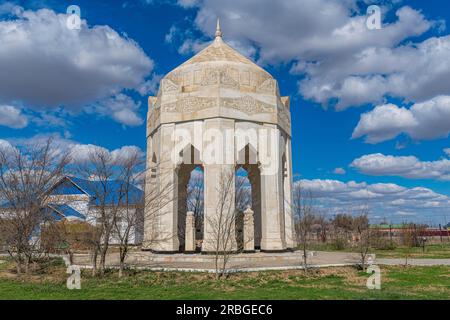 Mausolée dans l'ancienne colonie de Saray-Juek, Atyrau, Kazakhstan Banque D'Images