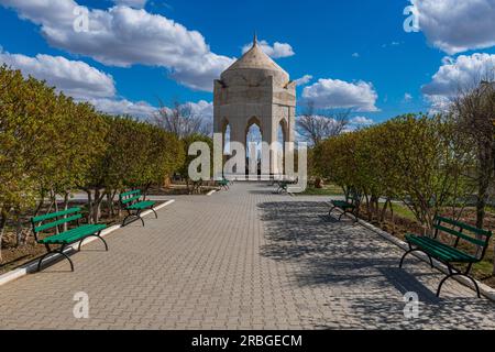 Mausolée dans l'ancienne colonie de Saray-Juek, Atyrau, Kazakhstan Banque D'Images