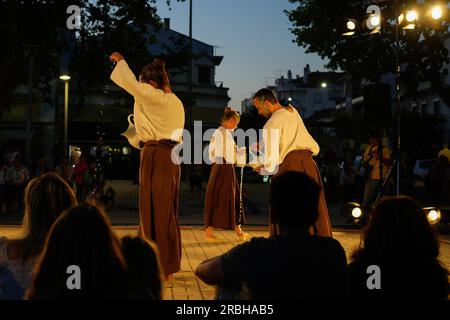 Pinhal Novo, Portugal. 09 juillet 2023. UR, spectacle de danse présenté par Haatik Danza d'Espagne, lors du dernier jour de la 12e FIG - Festival Internacional de Gigantes (Festival International des géants). Pendant les trois jours, plus de 30 spectacles ont été présentés, où les formes animées contemporaines et traditionnelles, le théâtre physique et les objets ont fortement prévalu. Crédit : SOPA Images Limited/Alamy Live News Banque D'Images