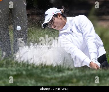 Pebble Beach, États-Unis. 09 juillet 2023. Rose Zhang sort d'un bunker pour le deuxième green le dernier jour des femmes américaines Ouvert à Pebble Beach, Californie, le dimanche 9 juillet 2023. Photo de Terry Schmitt/UPI crédit : UPI/Alamy Live News Banque D'Images