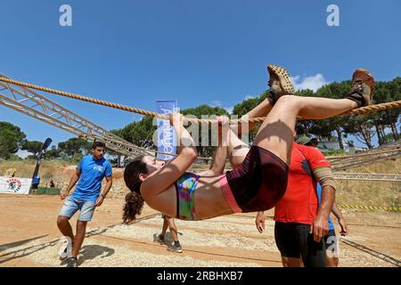 Ain Zhalta, Liban. 9 juillet 2023. Les participants prennent part à la course Hannibal dans la région d'Ain Zhalta, au Liban, le 9 juillet 2023. Crédit : Bilal Jawich/Xinhua/Alamy Live News Banque D'Images