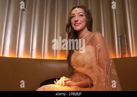 Kolkata, Inde. 09 juillet 2023. Alexandra Taylor, mannequin et actrice britannique pose devant le photographe lors d'un album de musique qui lance ''Agle Rakhbo Tomay'' à Kolkata, en Inde, le 9 juillet 2023. (Photo de Debajyoti Chakraborty/NurPhoto)0 crédit : NurPhoto SRL/Alamy Live News Banque D'Images