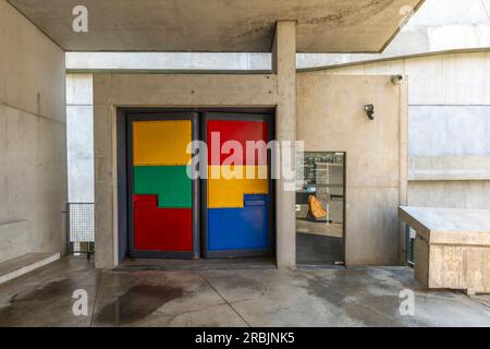 Église de St. Peter de le Corbusier. Site du Corbusier à Firminy-Vert Centre civique, Saint-Etienne, Loire département, région Auvergne-Rhône-Alpes, FRA Banque D'Images