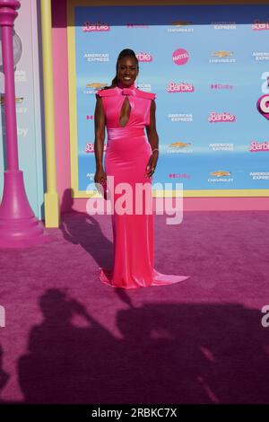 Los Angeles, Californie, États-Unis 9 juillet 2023 l'actrice Issa Rae assiste à Warner Bros. Images première mondiale de ÔBarbieÕ au Shrine Auditorium le 9 juillet 2023 à Los Angeles, Californie, États-Unis. Photo de Barry King/Alamy Live News Banque D'Images