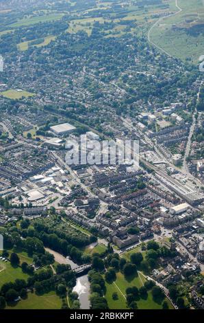 Le Yorkshire de l'ouest ville de banlieue de marché d'Ilkley, West Yorkshire, nord de l'Angleterre, Royaume-Uni Banque D'Images