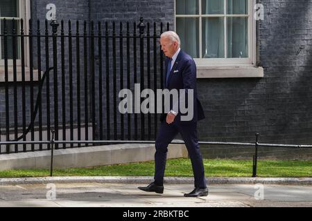 Londres Royaume-Uni. 10 juillet 2023 . Le président AMÉRICAIN Joe Biden part après des entretiens avec le Premier ministre Rishi Sunak au 10 Downing Street. Il s'agit de la première visite de Joe Biden à Downing Street en tant que président et rencontrera le roi Charles à Windsor avant de partir pour un sommet de l'OTAN en Lituanie. Crédit amer ghazzal/Alamy Live News Banque D'Images