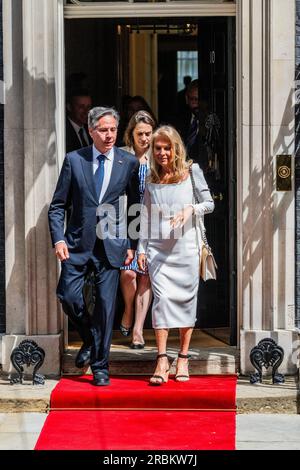 Londres, Royaume-Uni. 10 juillet 2023. Antony Blinken le secrétaire d'État des États-Unis part avec l'ambassadeur américain - le président américain Joe Biden rend visite au Premier ministre britannique Rishi Sunak à Downing Street. Crédit : Guy Bell/Alamy Live News Banque D'Images