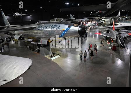 Regardez l'avion dans le Hanger de la guerre froide au musée national de l'US Air Force à Dayton, Ohio. Banque D'Images