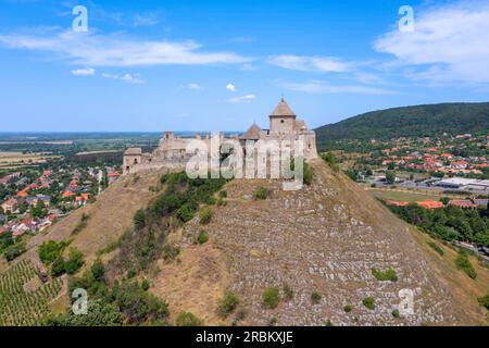 gotický hrad Sümeg, Jezero Balaton Rekreační oblast, château Maďarsko / gothique Sümeg, zone de réacréation du lac Balaton, Hongrie, Europe Banque D'Images