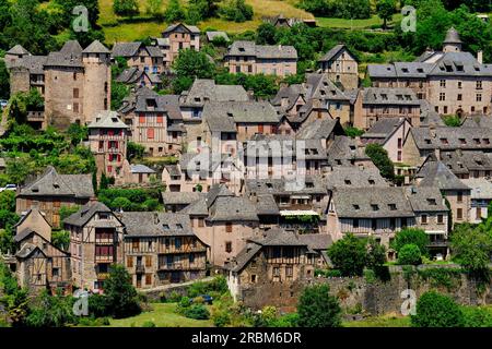 France, Aveyron (12), Conques, labellisés plus beaux villages de France, étape sur le Camino de Santiago Banque D'Images
