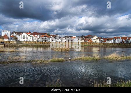 Ville de pêcheurs sur la Weser, Minden, Rhénanie du Nord-Westphalie, Allemagne Banque D'Images