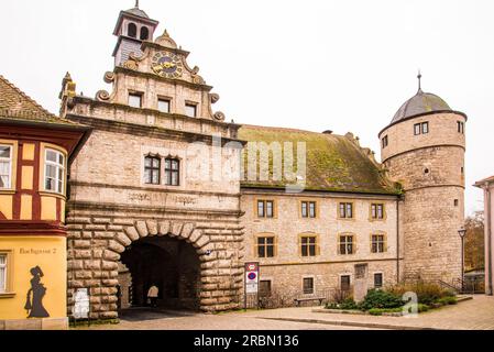 Marktbreit, Franconie historique, hôtel de ville avec entrée de ville, route romantique, Bavière, Allemagne. Banque D'Images