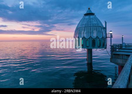 Télécabine de plongée sur la jetée de Zingst, Mecklembourg-Poméranie occidentale, Allemagne du Nord, Allemagne Banque D'Images