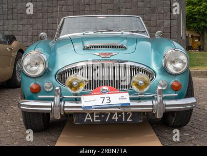 Lelystad, pays-Bas, 18.06.2023, voiture de sport britannique classique Austin-Healey 3000 Mark III phase 2 de 1966 à la Journée nationale Oldtimer Banque D'Images