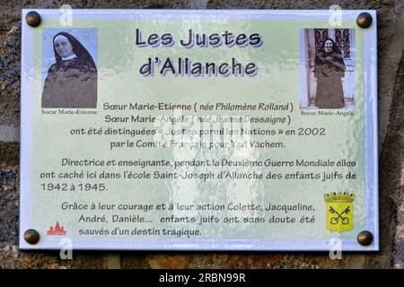 France, Cantal (15), Allanche, école Saint-Joseph où étaient cachés des enfants juifs. Parc naturel régional des Volcans d'Auvergne, plateau du Cézallier Banque D'Images