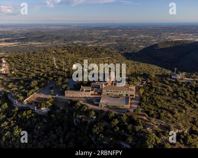 sanctuaire de Cura, sommet de la colline de Randa, Algaida, Majorque, Iles Baléares, Espagne. Banque D'Images