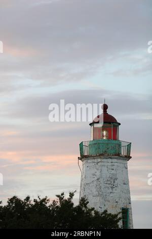 Le plus ancien phare en usage, nommé Old Comfort point, sur la baie de Chesapeake. Situé sur fort Monroe à Hampton va. Banque D'Images