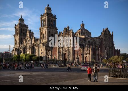 Cathédrale de Mexico (Catedral Metropolitana de la Ciudad de México), Zocalo (Plaza de la Constitucion), Mexico, Mexique, Amérique du Nord, Amérique latine Banque D'Images