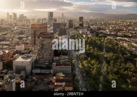 Vue panoramique depuis le Museo de la Torre Latinoamericana vers l'ouest, Mexico, Mexique, Amérique du Nord, Amérique latine, Patrimoine mondial de l'UNESCO Banque D'Images