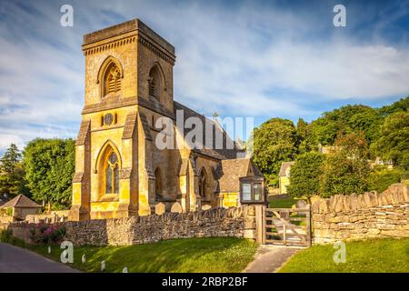 Église St Eadburgha près de Broadway, Cotswolds, Gloucestershire, Angleterre Banque D'Images