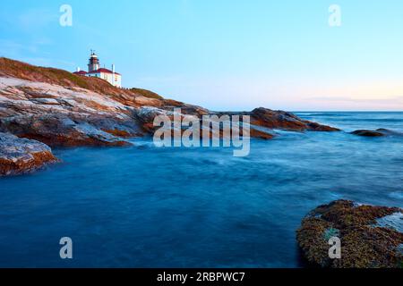 Beavertail Lighthouse Ocean View Jamestown Rhode Island Banque D'Images