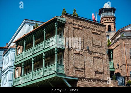 Vue célèbre de l'architecture de la région de Leghvtakhevi dans le vieux Tbilissi, Géorgie Banque D'Images