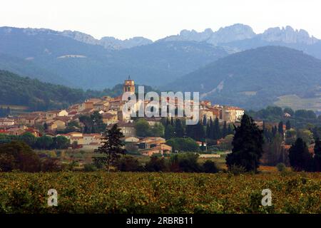 Sablet et Dentelles de Montmirail, Vaucluse, Provence-Alpes-Côte d'Azur, France Banque D'Images