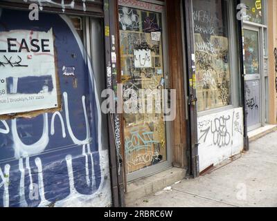 Brooklyn, NY, États-Unis. 5 juin 2007. Graffiti. 10 juillet 2023. (Image de crédit : © John Marshall Mantel/ZUMA Press Wire) USAGE ÉDITORIAL SEULEMENT! Non destiné à UN USAGE commercial ! Banque D'Images