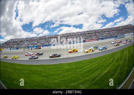 Dover, DE, 15 mai 2016 : les équipes de la série NASCAR Sprint Cup prennent la piste pour l'AAA 400 Benefiting Autism Speaks au Dover International Banque D'Images