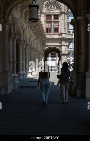 VIENNE, AUTRICHE - 13 JUIN 2023 : façade de l'Opéra national de Vienne Banque D'Images