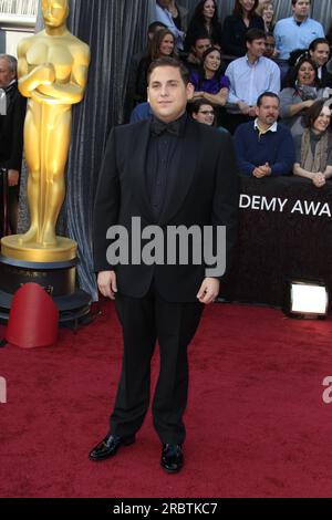 Hollywood, États-Unis d'Amérique. 26 février 2012. HOLLYWOOD, CA - 26 FÉVRIER : Jonah Hill arrive à la 84e cérémonie annuelle des Academy Awards qui se tient au Hollywood & Highland Center le 26 février 2012 à Hollywood, en Californie. People : Jonah Hill crédit : Storms Media Group/Alamy Live News Banque D'Images